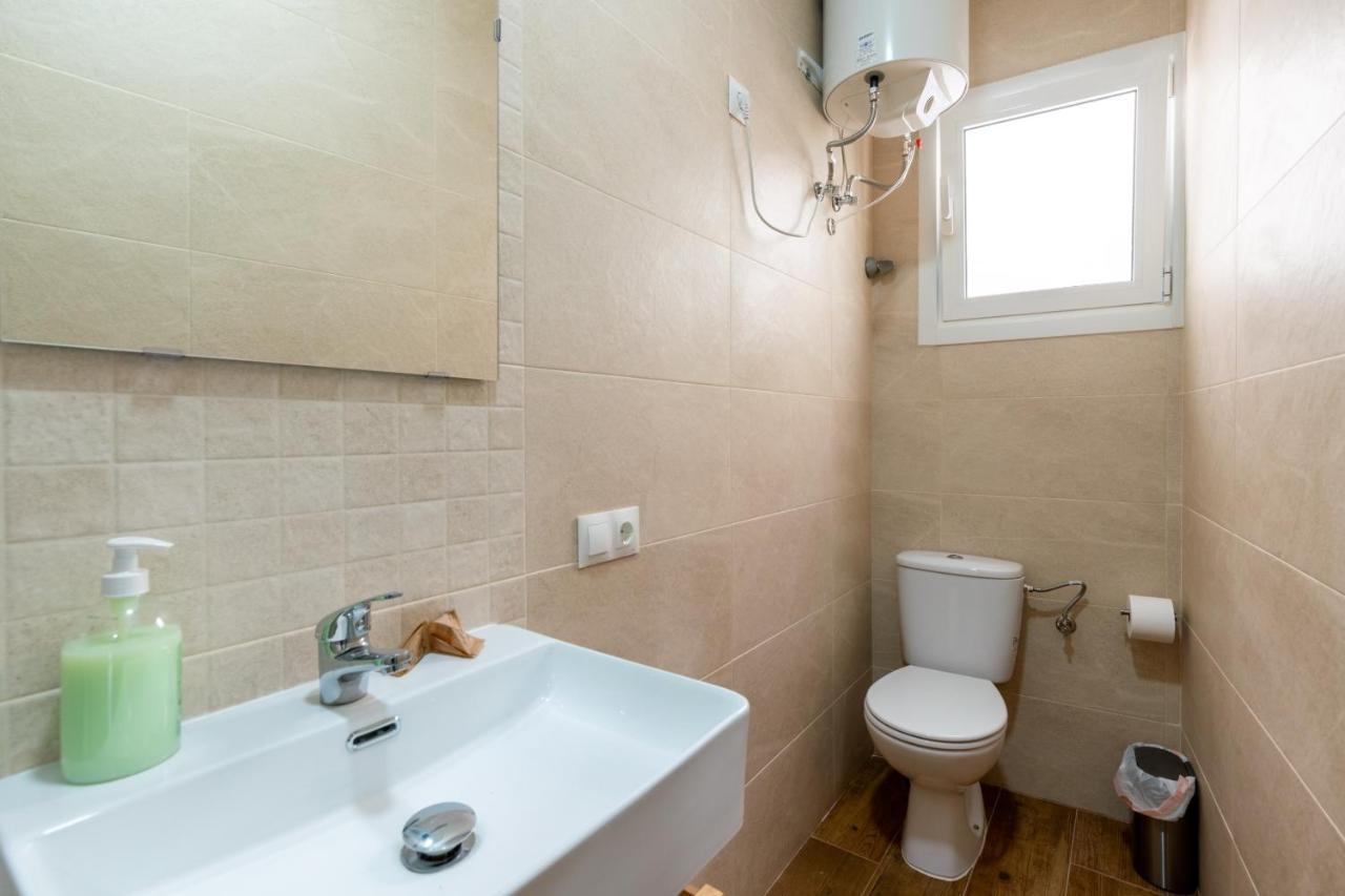 Aoa Conde De Ibarra Apartment Севилья Экстерьер фото