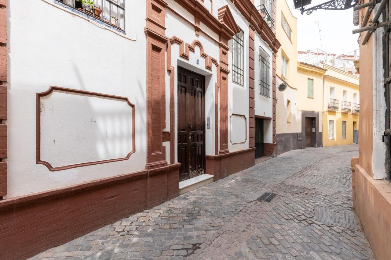 Aoa Conde De Ibarra Apartment Севилья Экстерьер фото